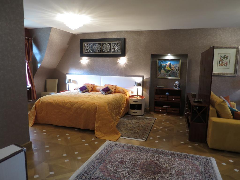 Kerblondel Bed and Breakfast Plouézocʼh Exteriör bild